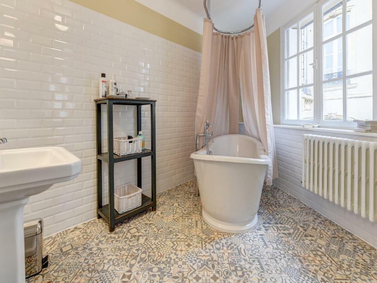 H-Bnb - Les Meubles Du 1 Bed & Breakfast Metz Luaran gambar