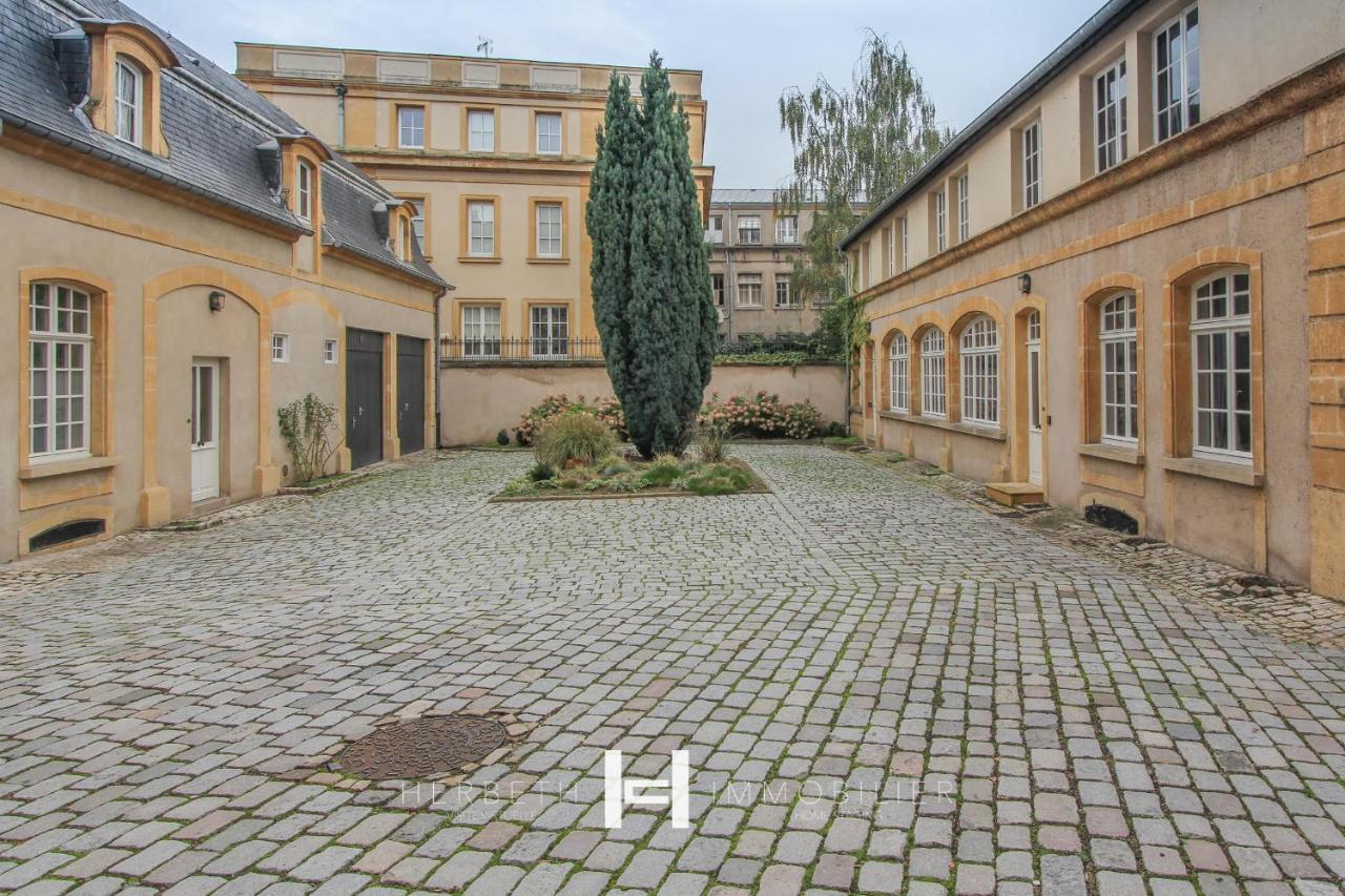 H-Bnb - Les Meubles Du 1 Bed & Breakfast Metz Luaran gambar